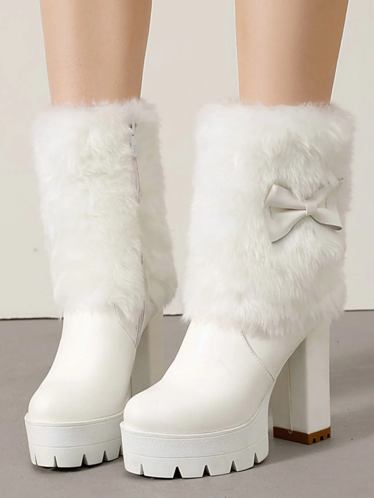 Vintage Bowknot Plush Chunky Heel Boots - Image 2