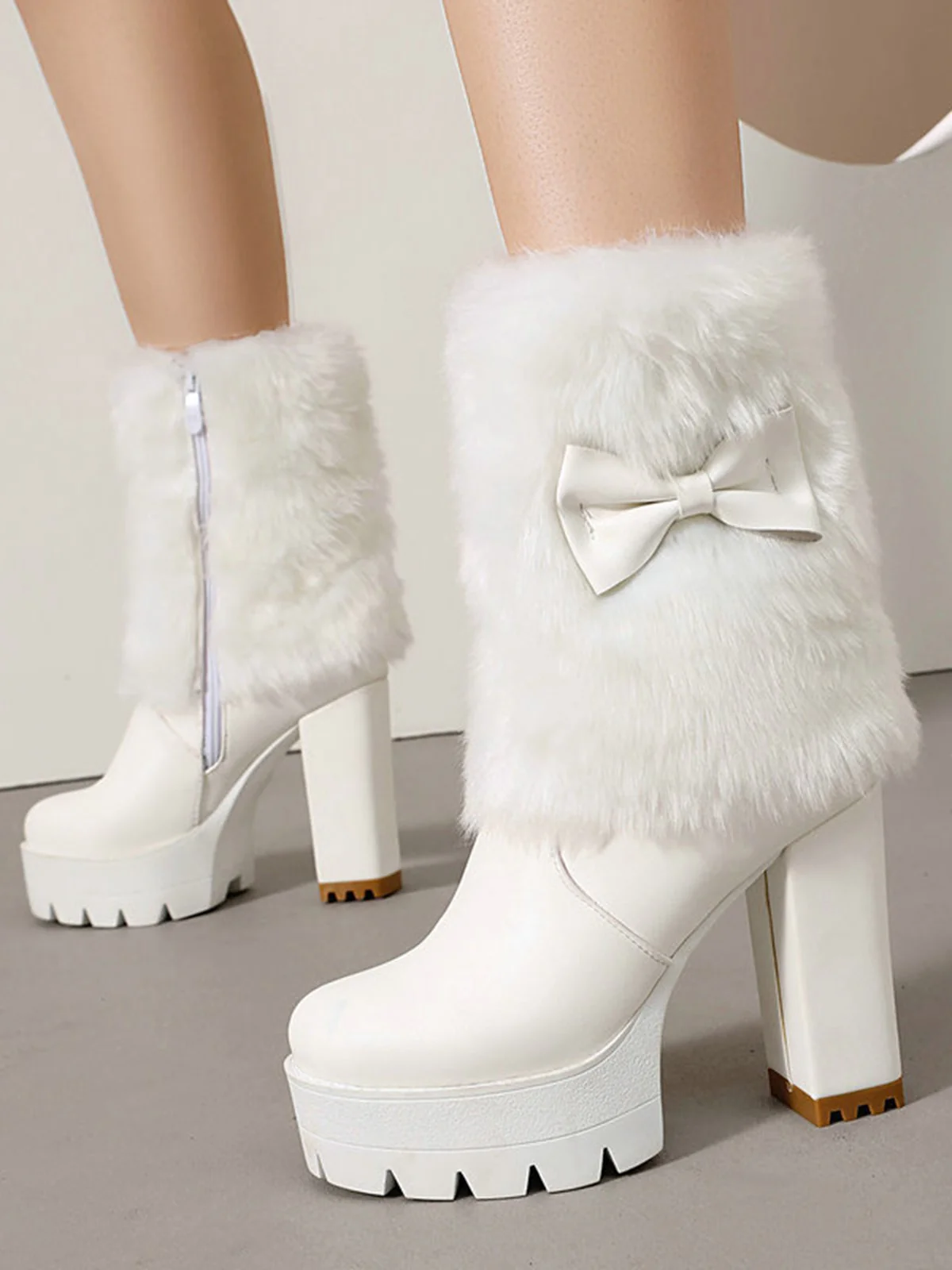 Vintage Bowknot Plush Chunky Heel Boots - Image 3