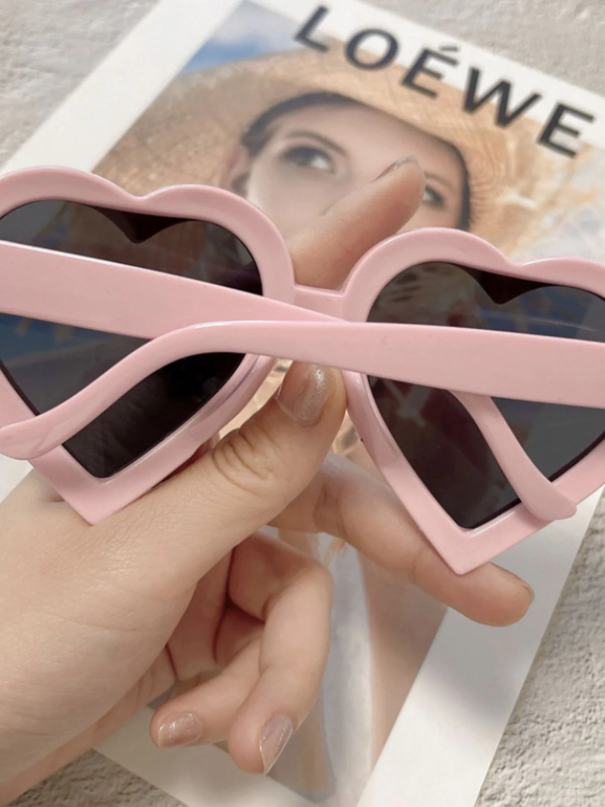 Vintage Curved Heart Frame Sunglasses - Image 13