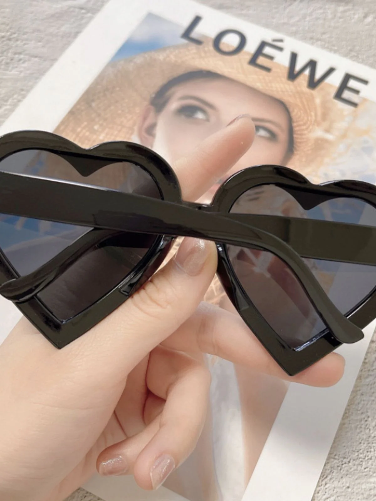 Vintage Curved Heart Frame Sunglasses - Image 3