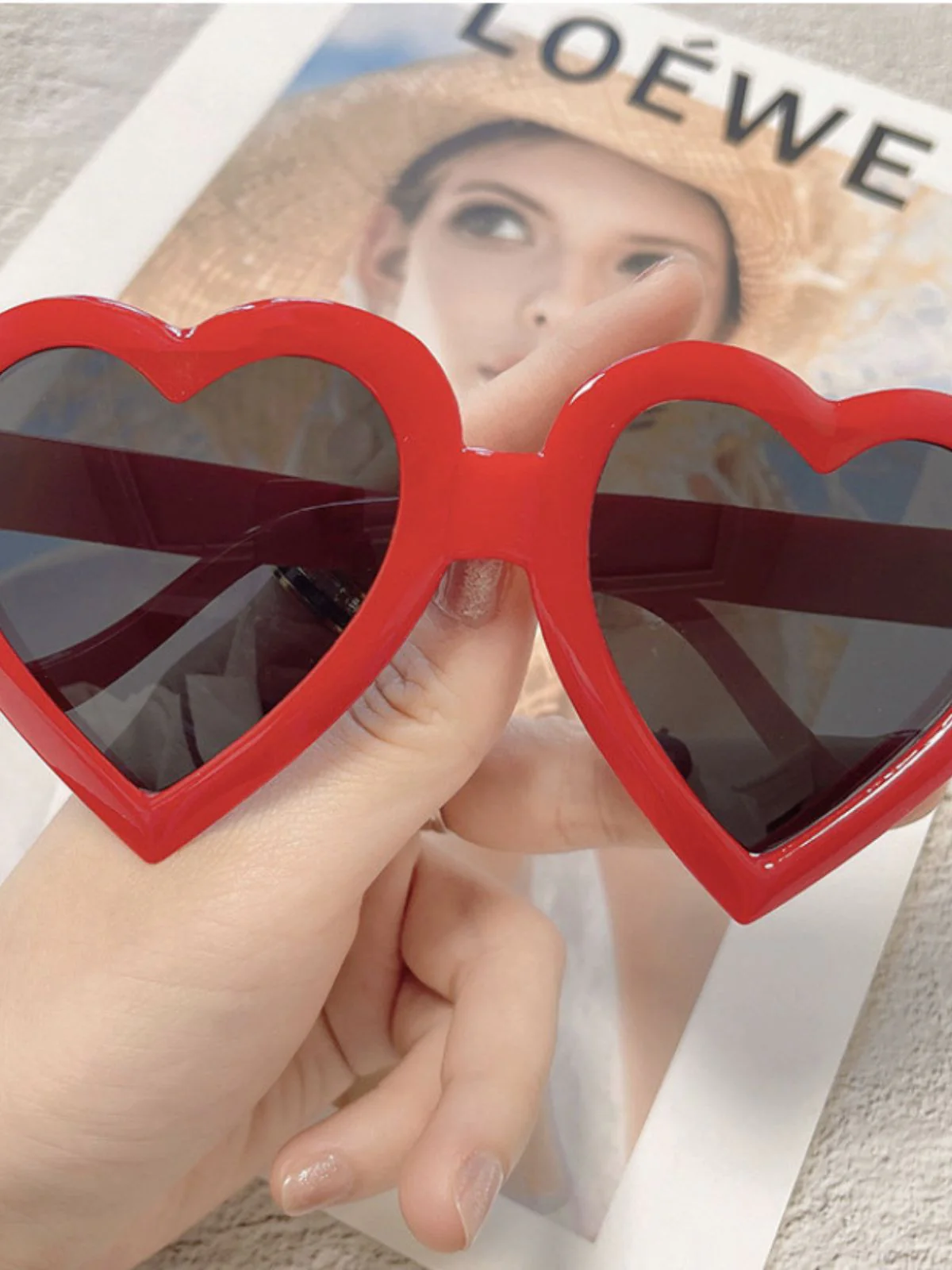 Vintage Curved Heart Frame Sunglasses - Image 8