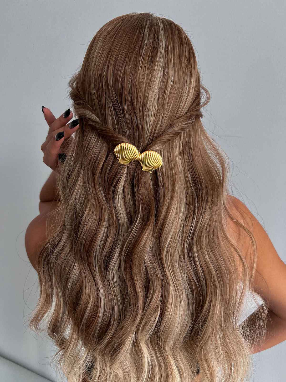 Vintage Double Shell Metal Hairpin - Image 2