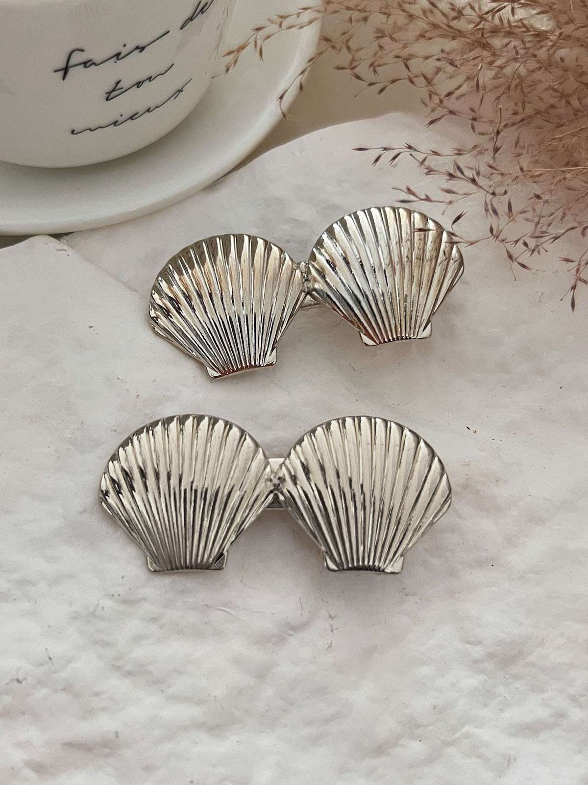 Vintage Double Shell Metal Hairpin - Image 3