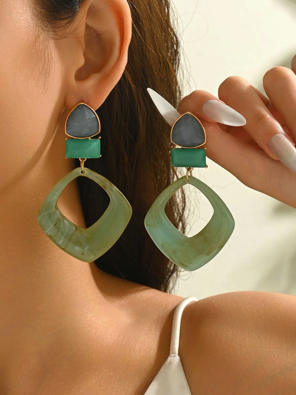 Vintage Exaggerated Geometric Marble Resin Earrings - Image 4