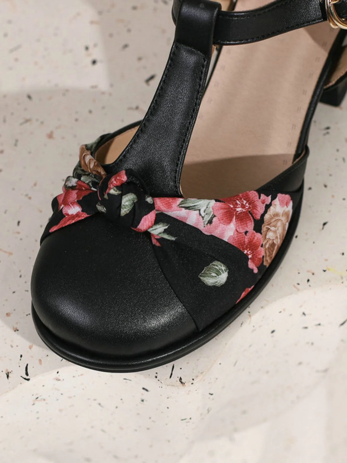 Vintage Floral Bow Round Toe T-Strap Mary Jane Sandals - Image 4