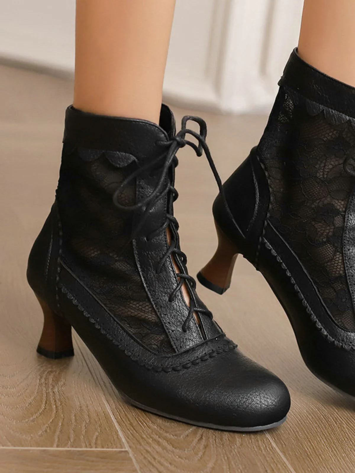 Vintage Floral Lace Low-Heeled Boots - Image 11