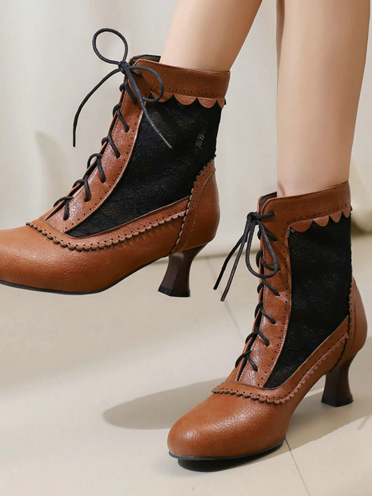 Vintage Floral Lace Low-Heeled Boots - Image 4