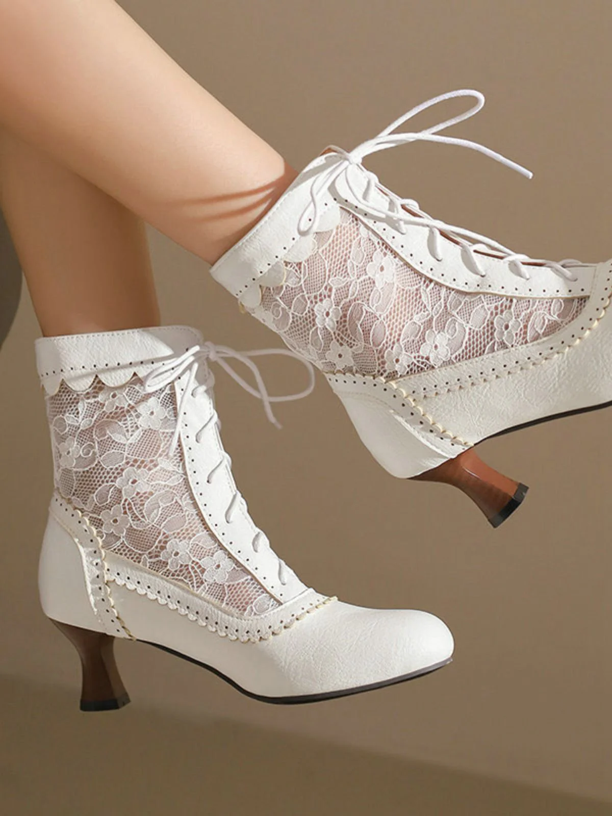 Vintage Floral Lace Low-Heeled Boots - Image 9