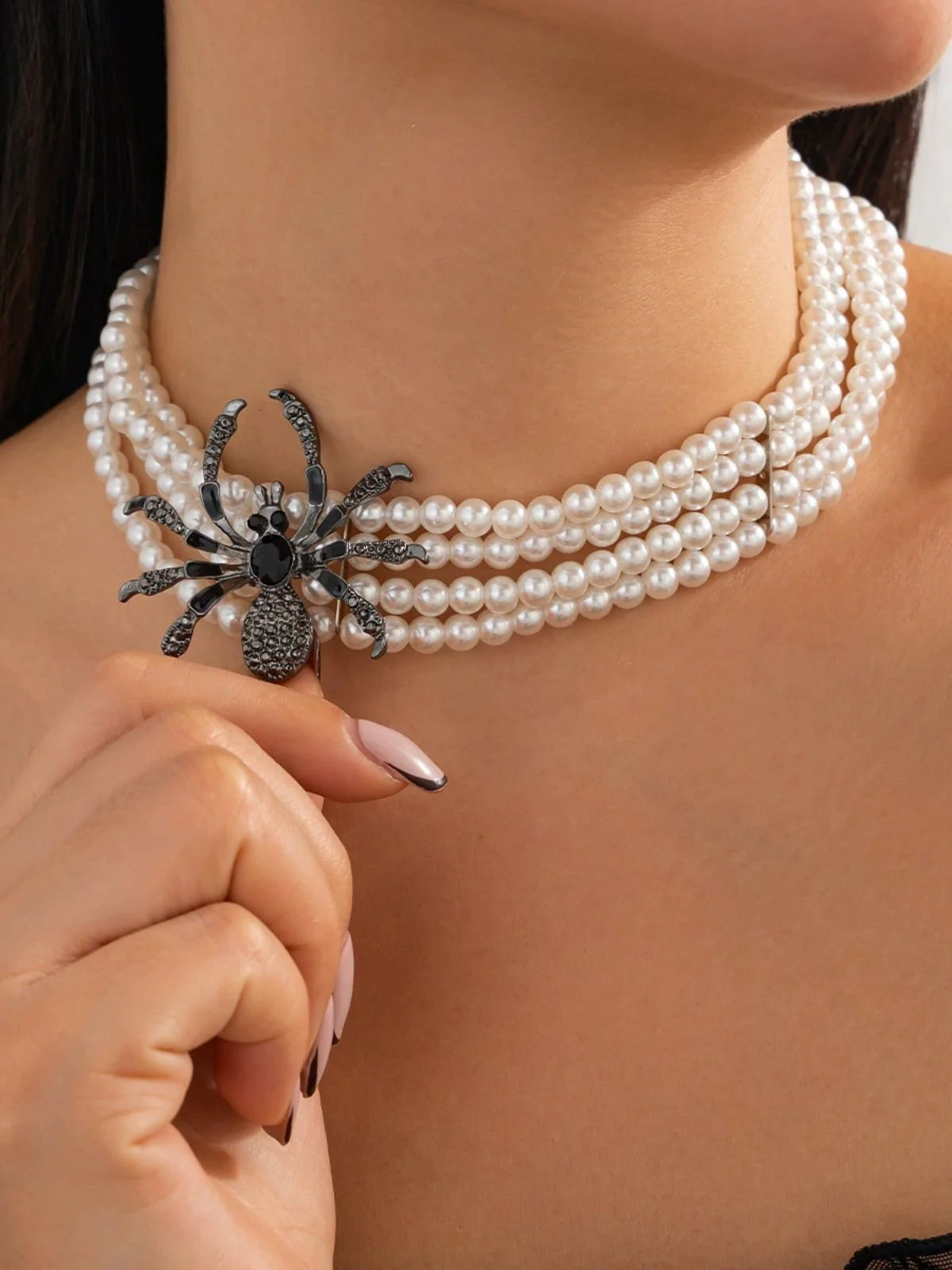 Vintage Halloween Spider Beaded Necklace - Image 3