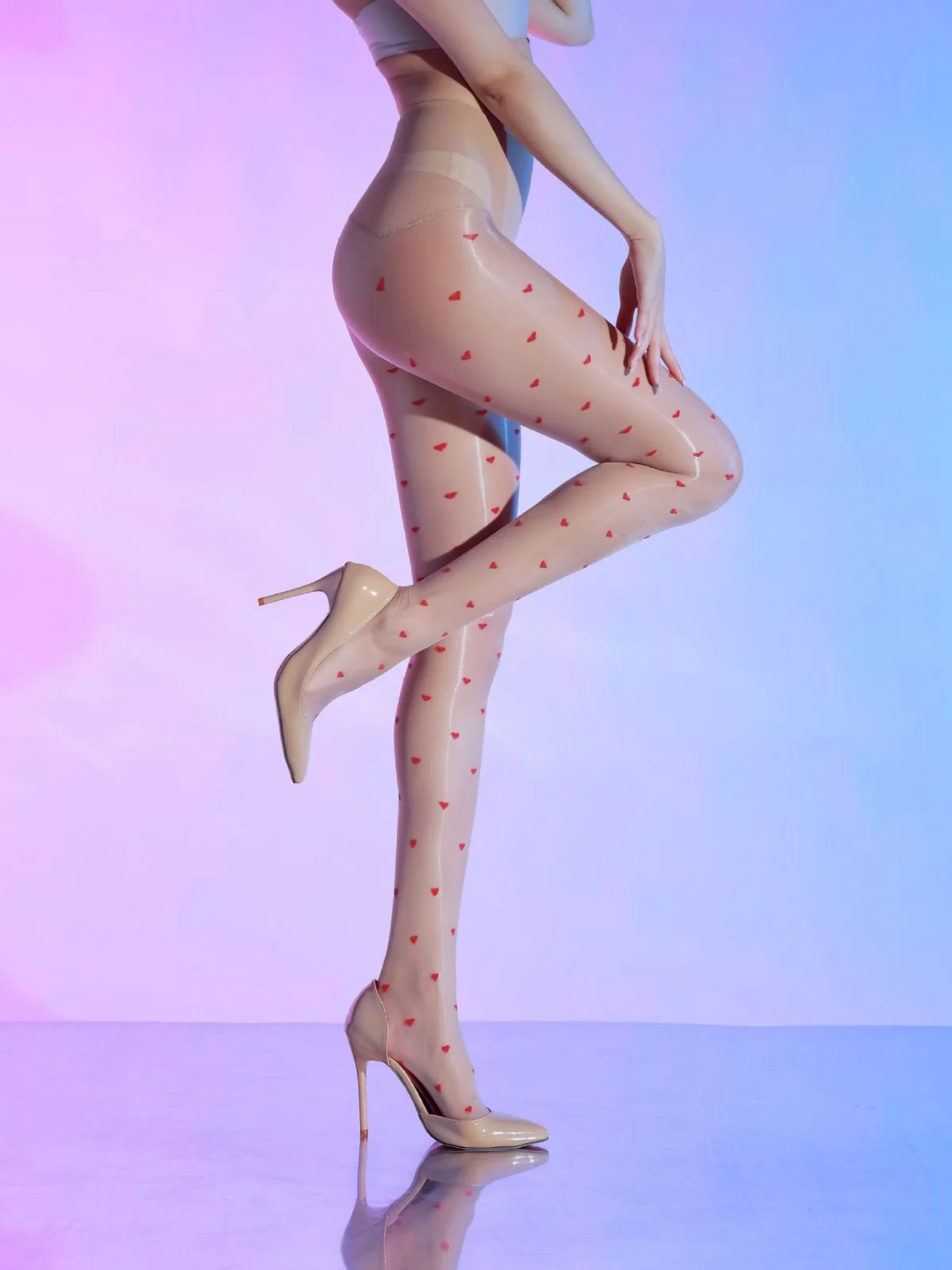 Vintage Heart Dots High-Waisted Pantyhose - Image 10