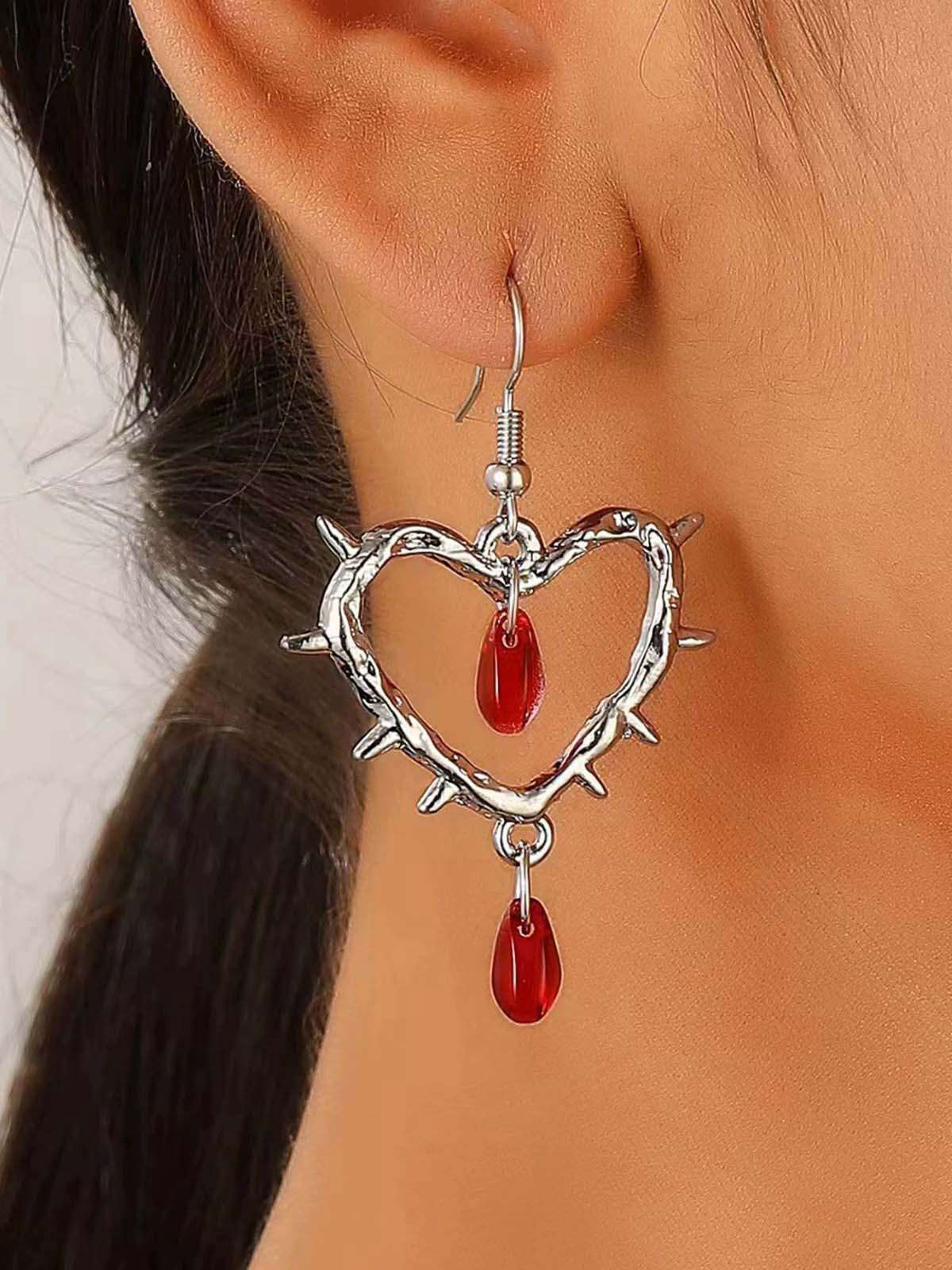Vintage Heart-Shaped Thorn Earrings - Image 2
