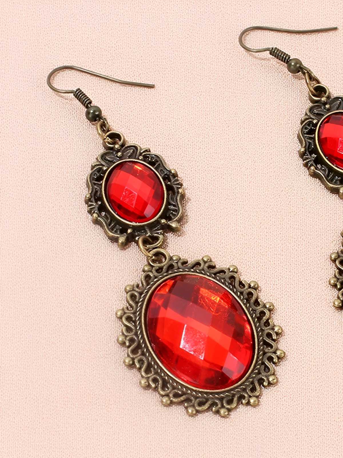 Vintage Lace Crystal Gothic Jewelry Set - Image 3