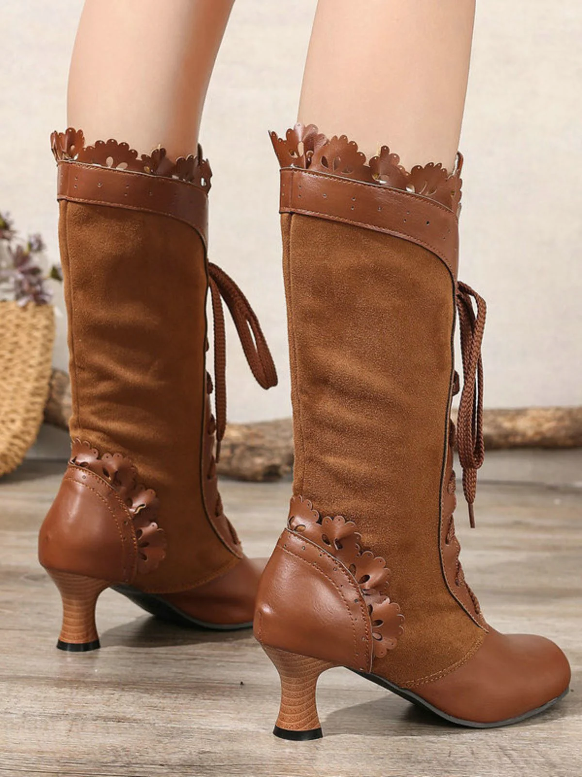 Vintage Lace-Up Solid Mid-Heel Brogue Ankle Boots - Image 5