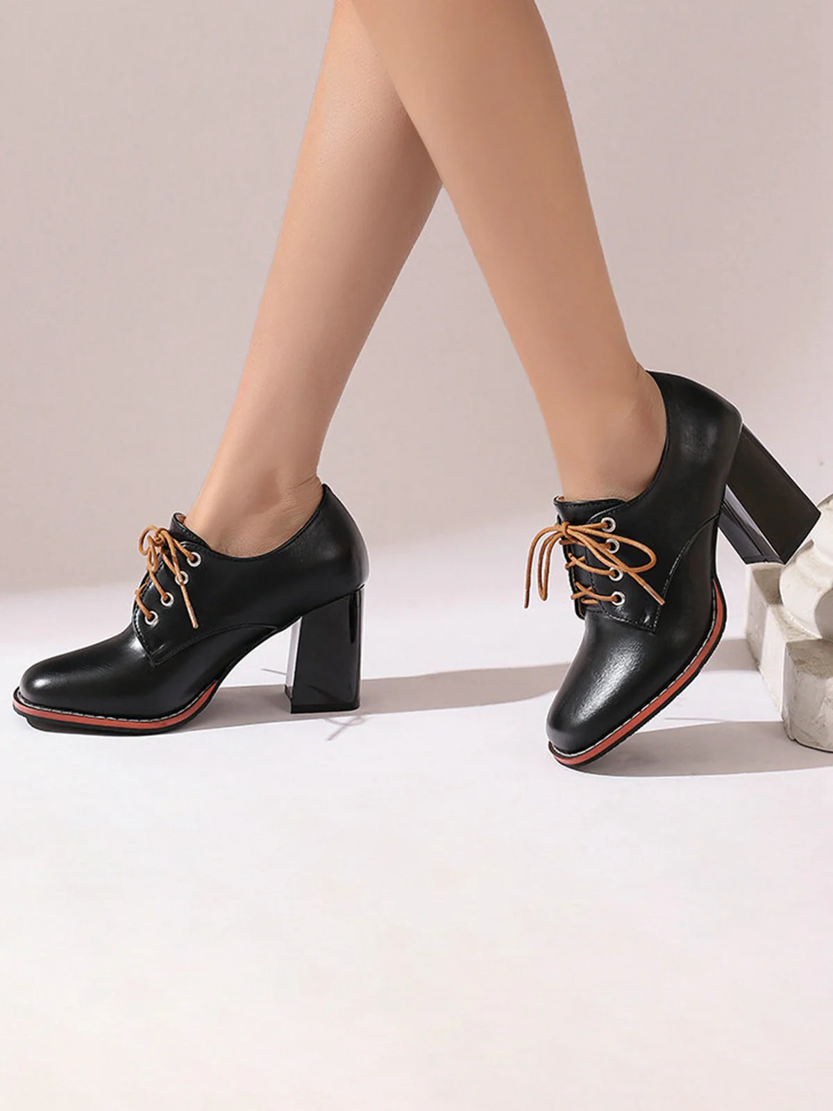 Vintage Leather Lace-Up Chunky Heel Shoes - Image 3