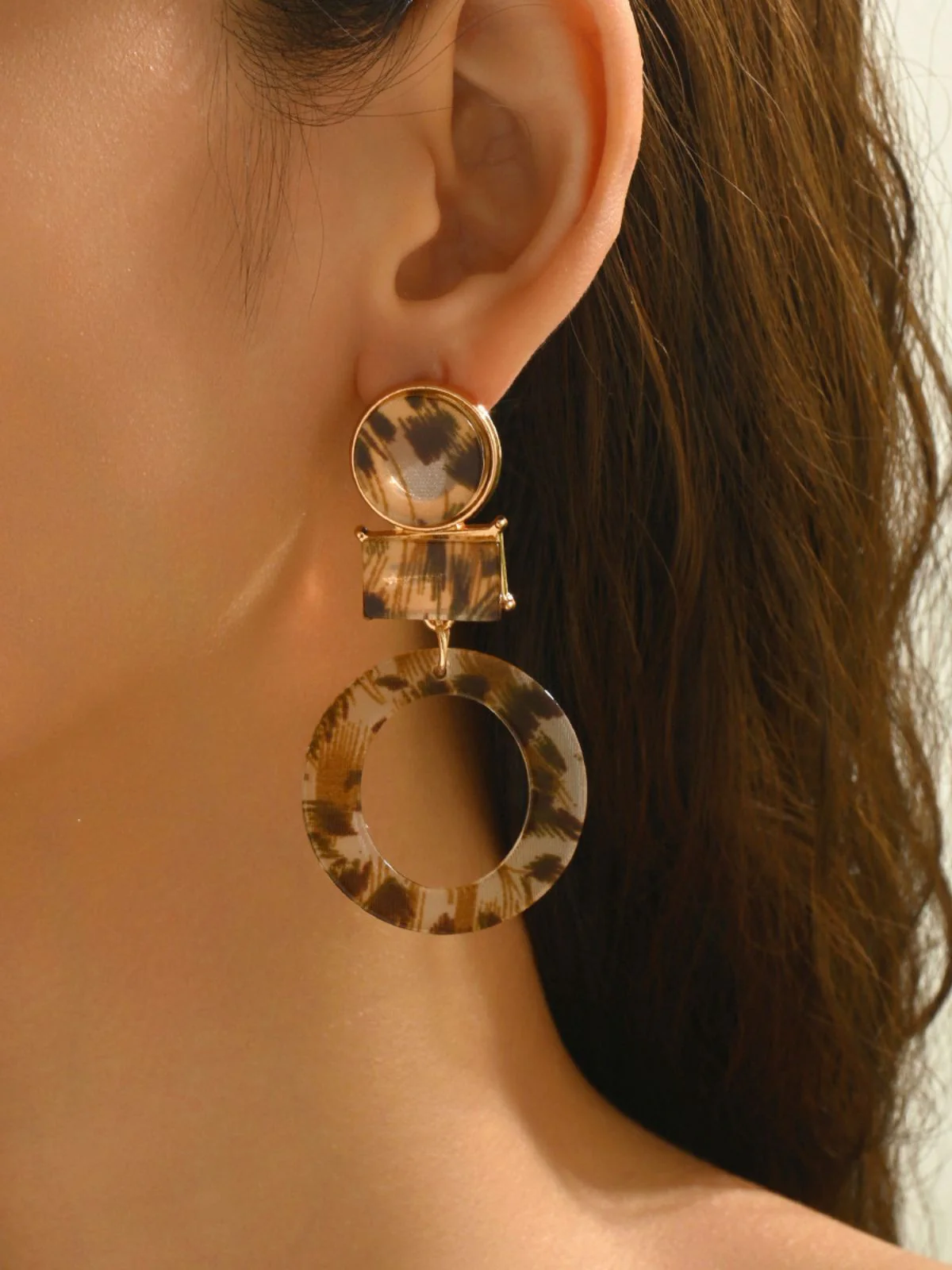 Vintage Leopard Print Drop Earrings - Image 7