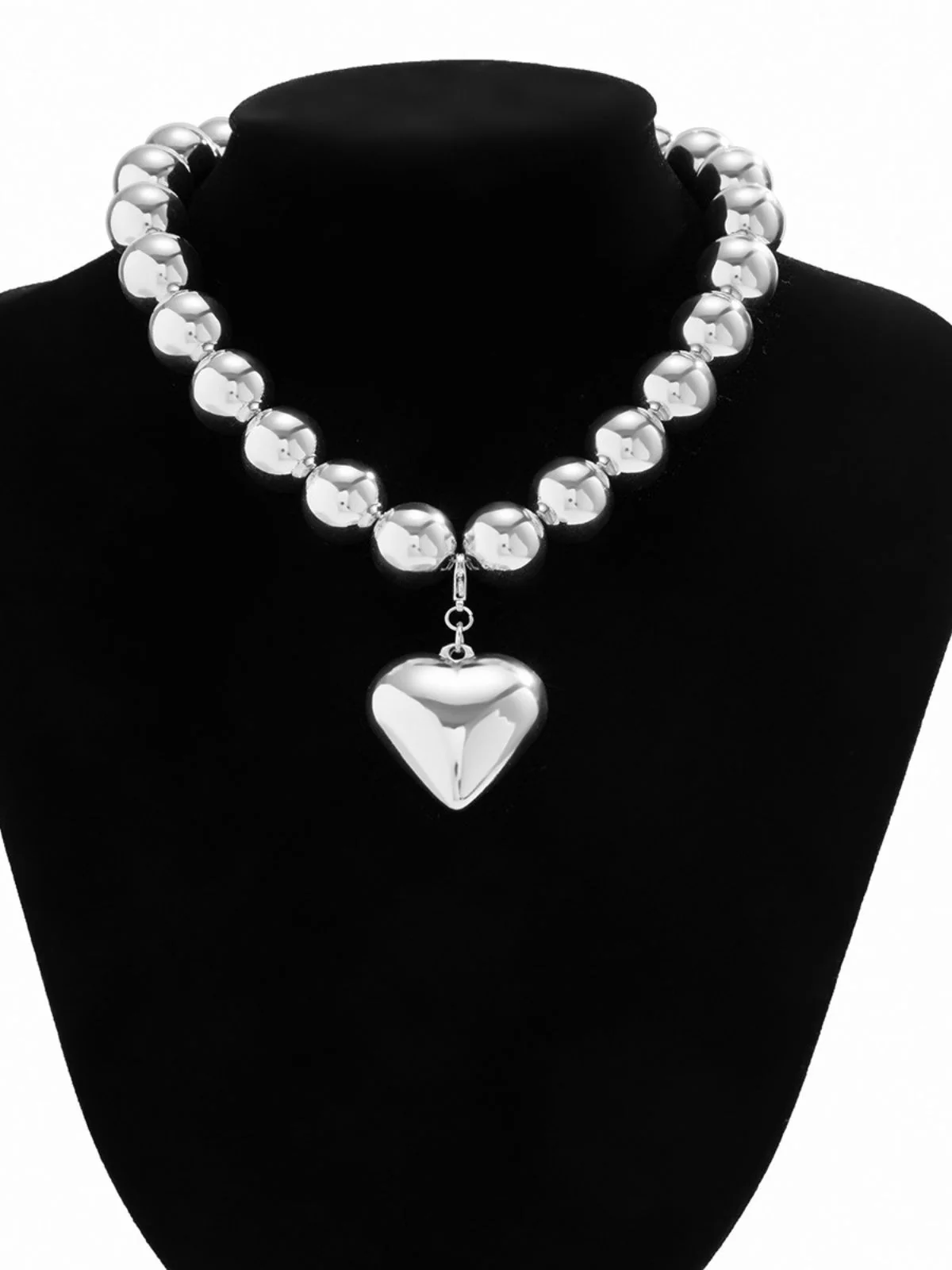Vintage Pearl Heart Pendant Necklace - Image 10