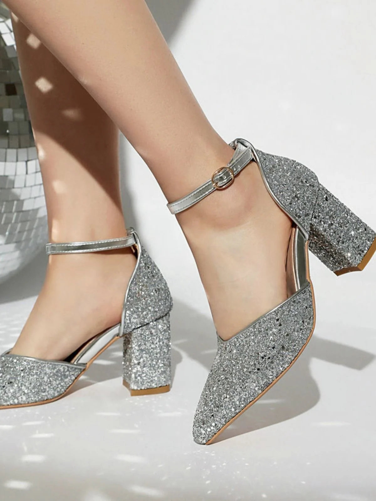 Vintage Pointed Toe Glitter Chunky Heel Pumps - Image 5