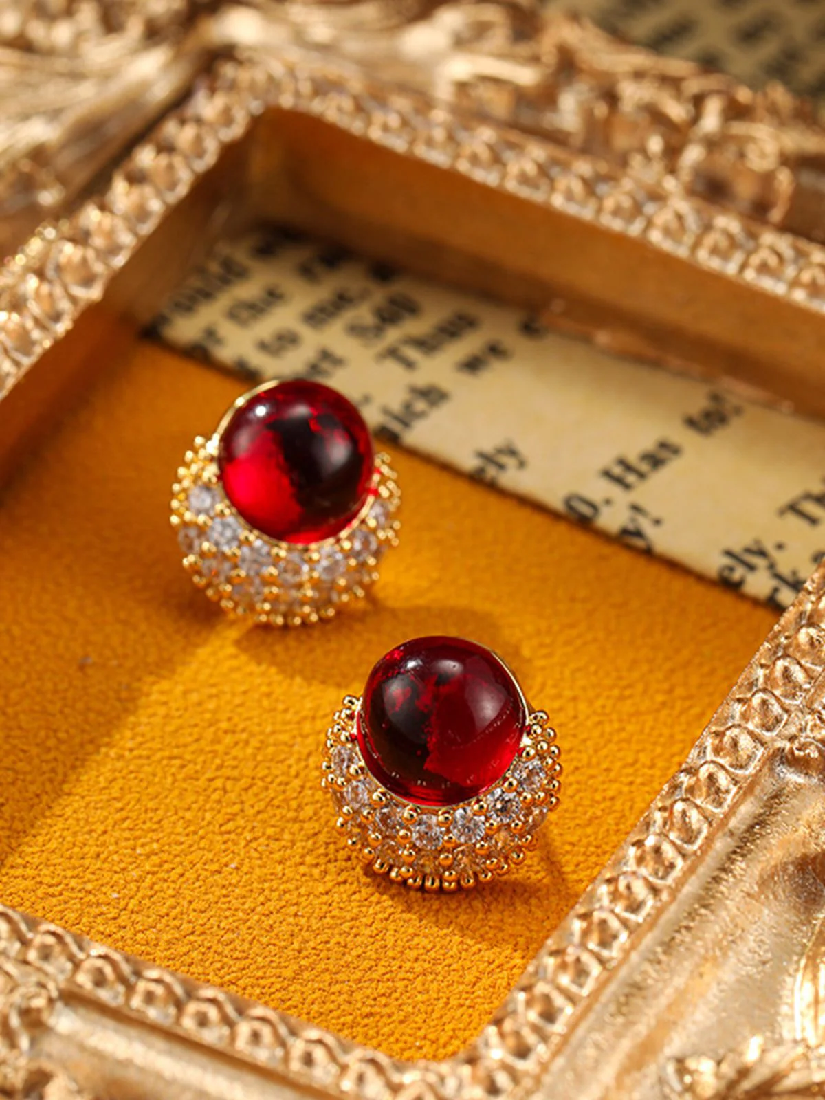 Vintage Rhinestone Ruby Alloy Stud Earrings - Image 4