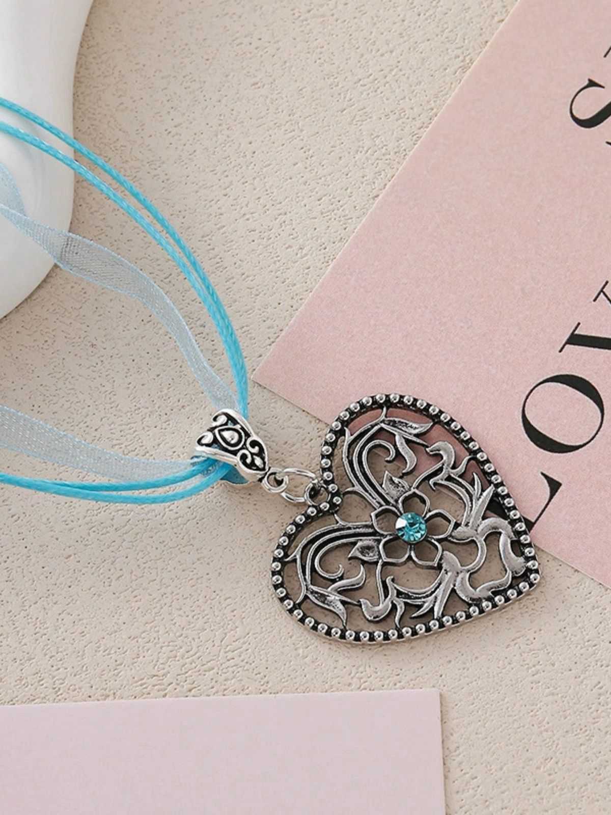 Vintage Ribbon Heart Flower Necklace - Image 4