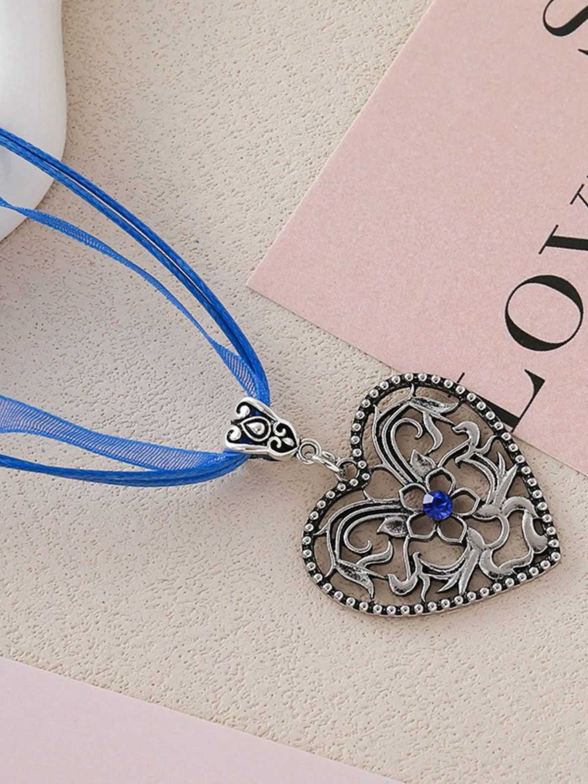 Vintage Ribbon Heart Flower Necklace - Image 5
