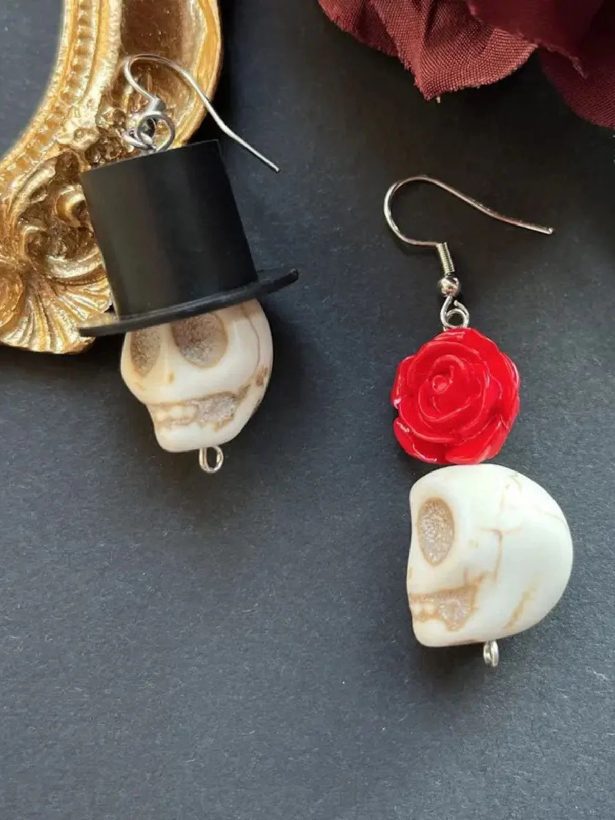 Vintage Skull Rose Halloween Earrings - Image 2