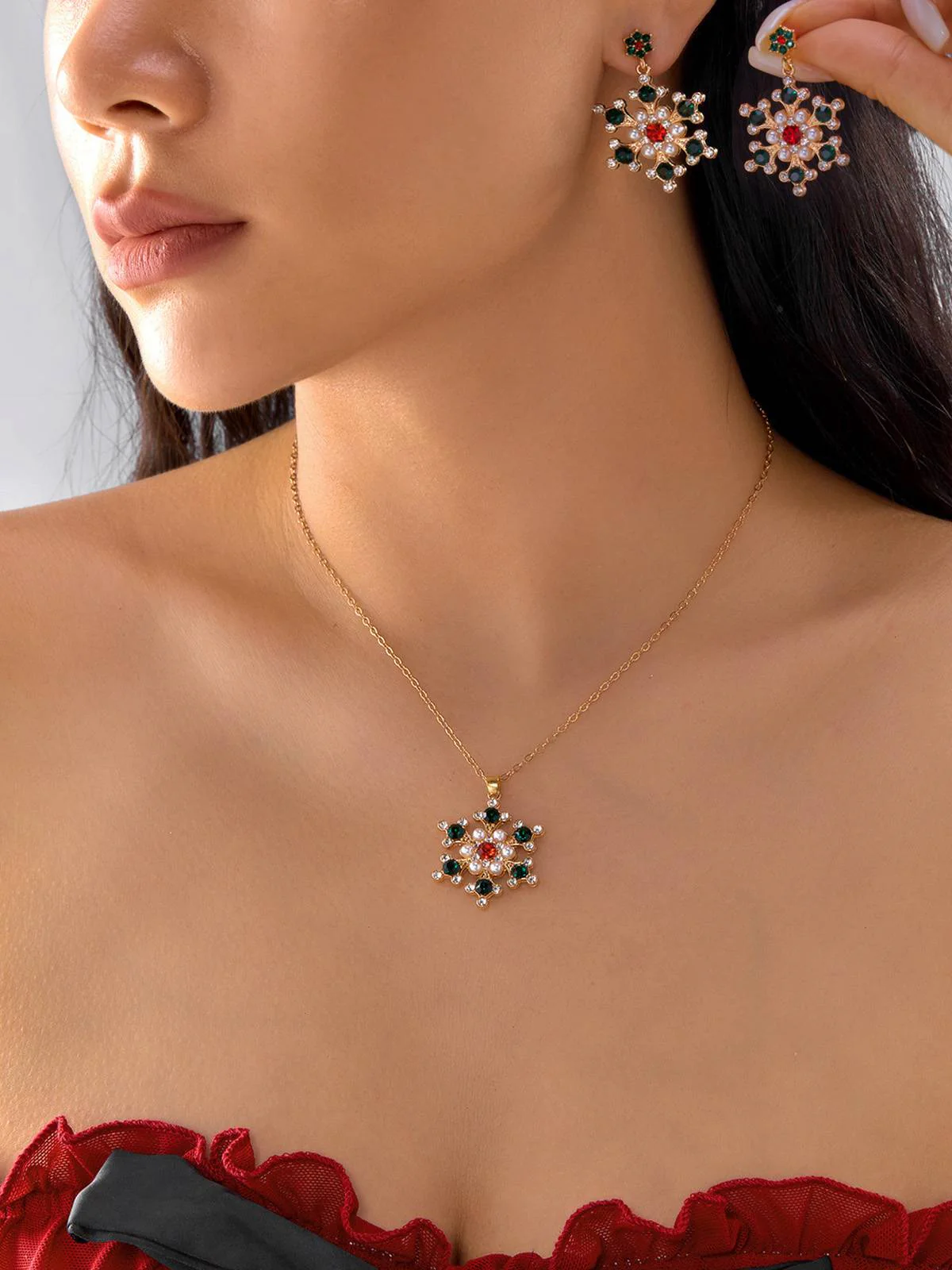 Vintage Snowflake Necklace & Earring Jewelry Set - Image 2