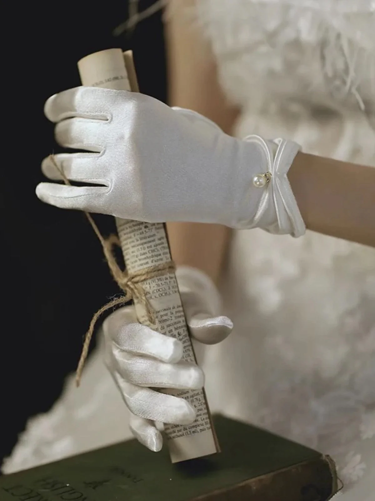Vintage Solid Pearl Stretch Satin Short Gloves - Image 5