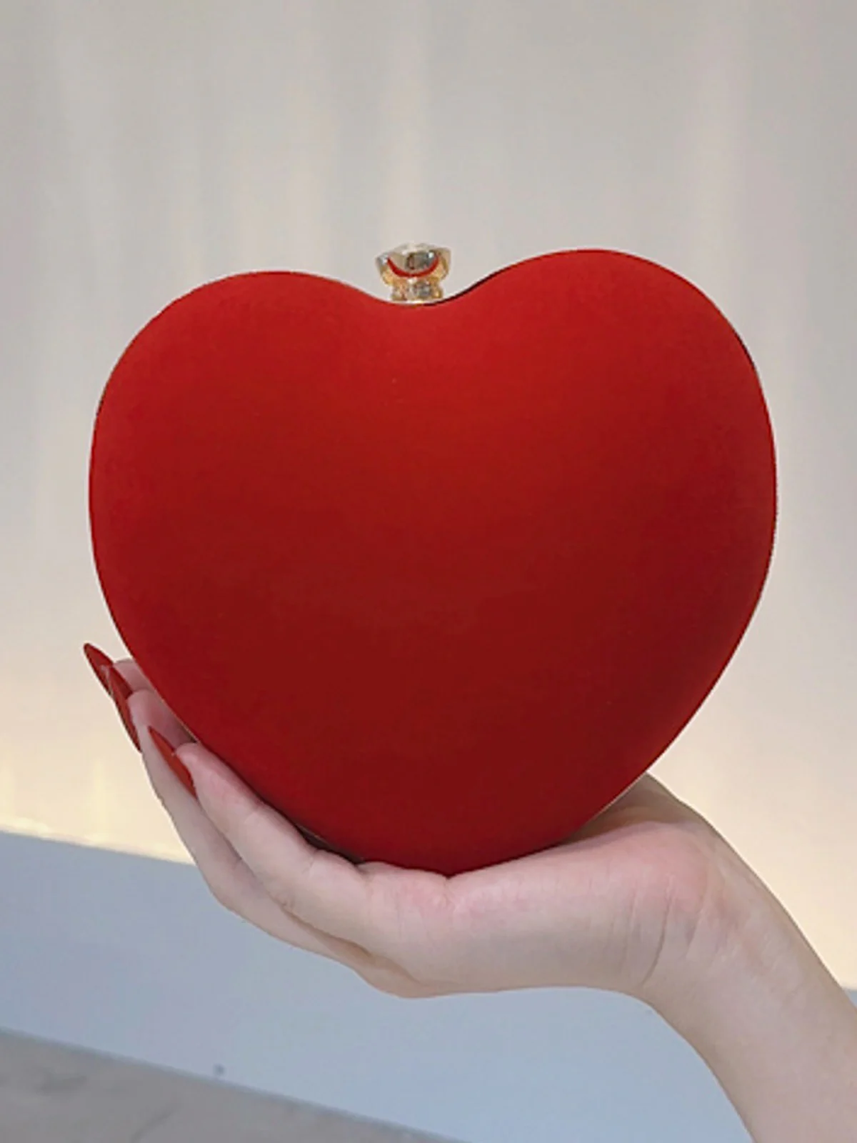 Vintage Velvet Heart Handle Bag - Image 4