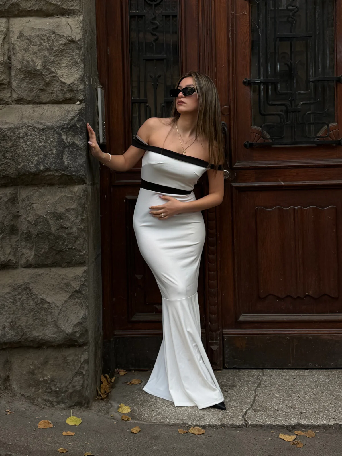 White 1930s Off-Shoulder Fishtail Dress - Image 2