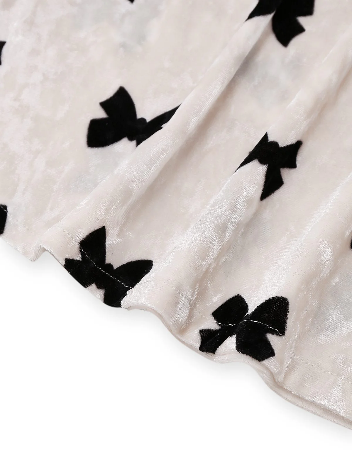White 1940s Bow Print Velvet Pajama Set - Image 4