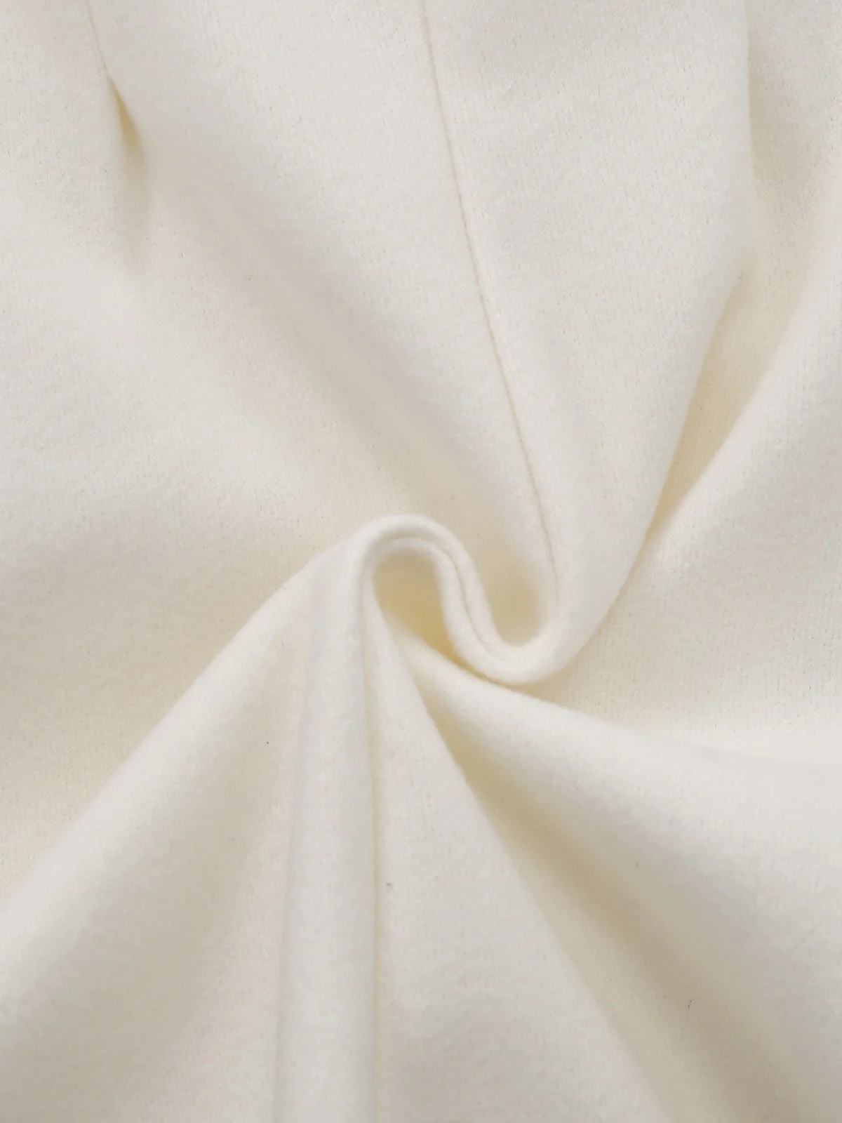 White 1940s Pearl Button Faux-Wool Coat - Image 7