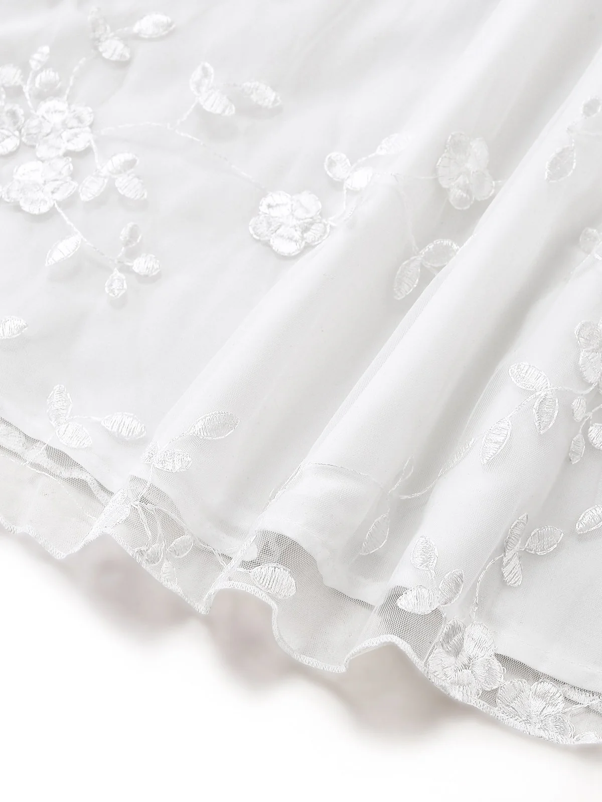 White 1950s Floral Embroidered Lace Square Neck Dress - Image 6