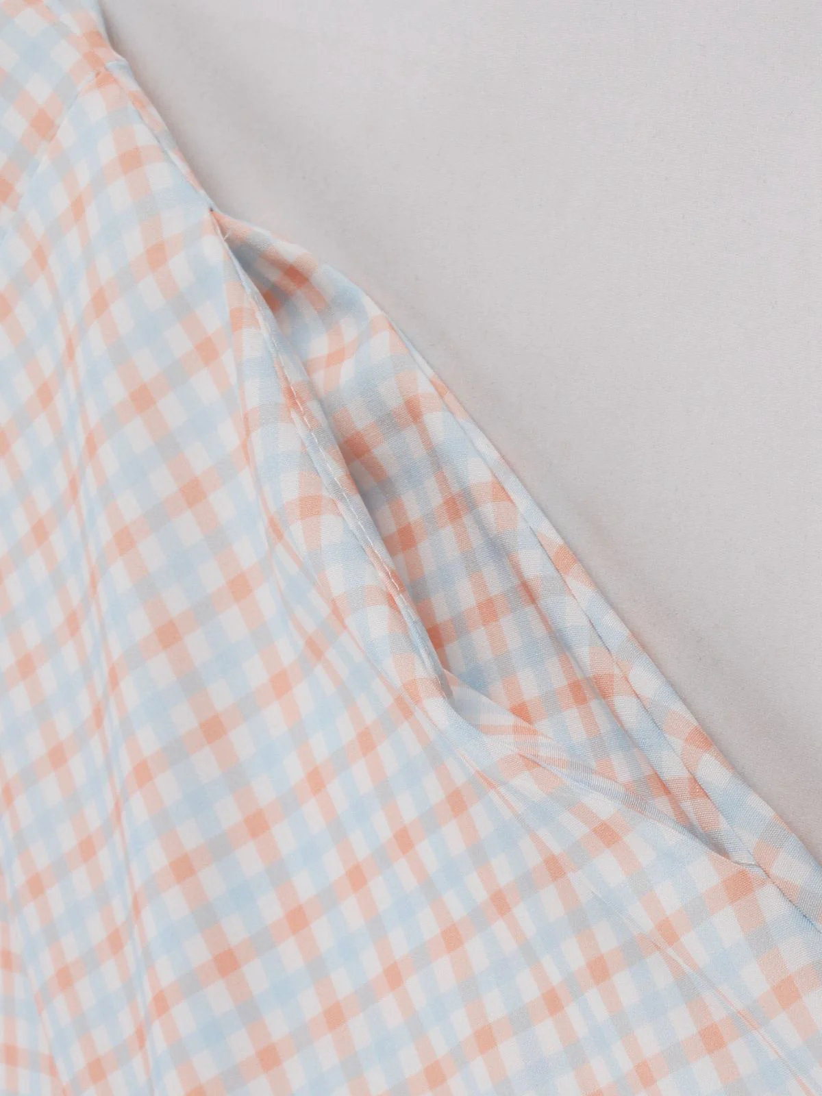 White 1950s Gingham Plaid Spaghetti Strap Dress - Image 4