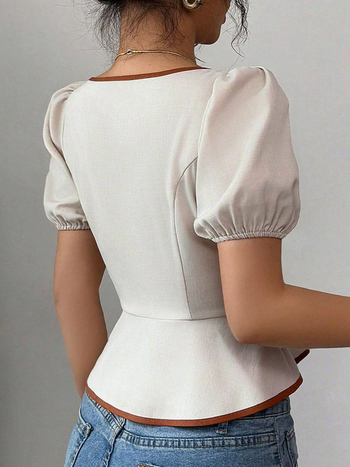 White 1950s Puff Sleeves Waist Top - Image 4