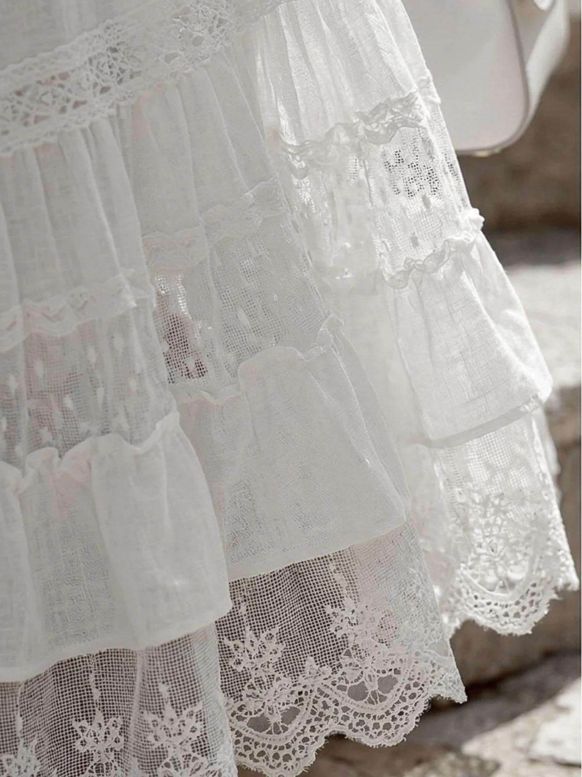 White 1970s Off-Shoulder Lace Tiered  Boho Dress - Image 3