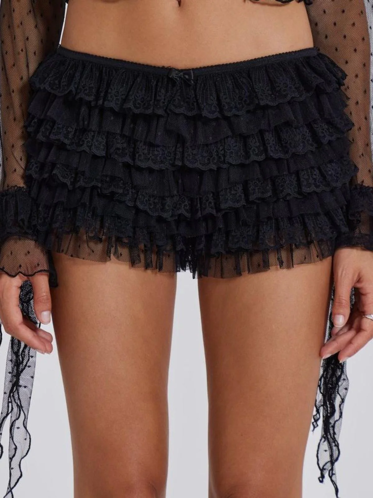 1980s Multi-Layered Lace Ruffled Low-Rise Shorts - Image 4