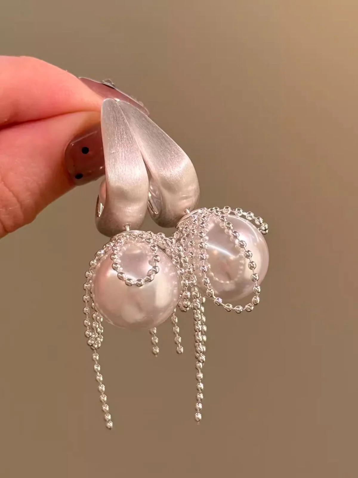 White Copper Pearl Tassel Drop Earrings - Image 3