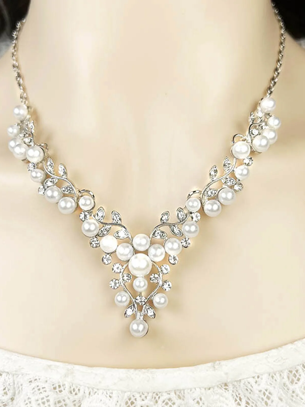 White Pearl Rhinestone Leaves Necklace & Earring Set - Image 2