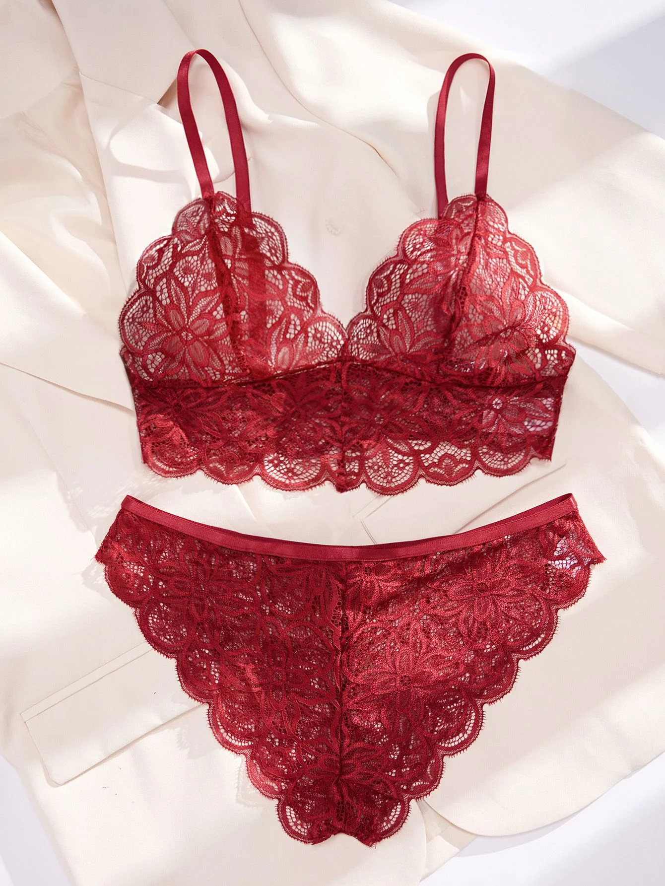 Wine Red 1950s Floral Lace Lingerie Set - Image 5