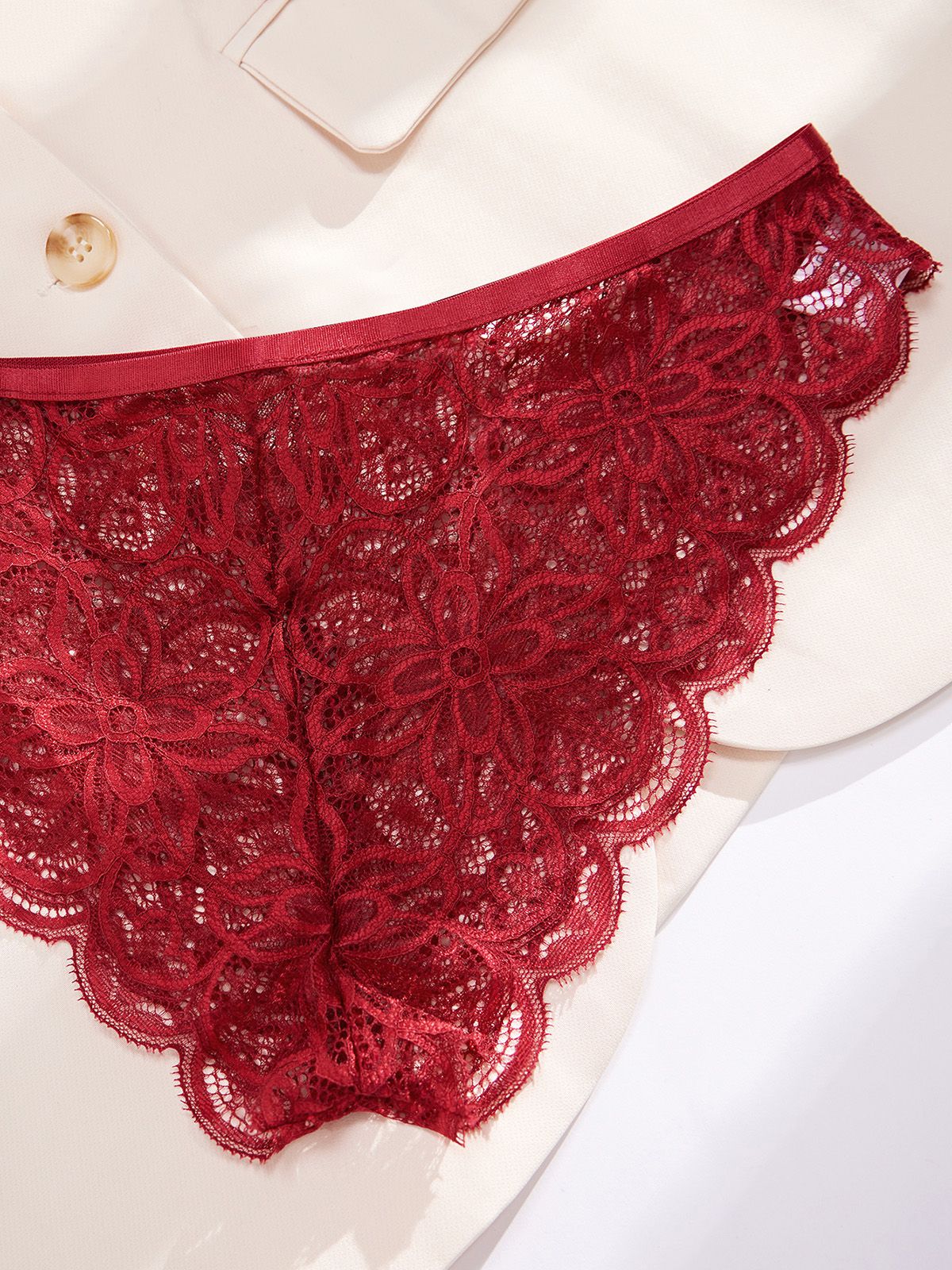 Wine Red 1950s Floral Lace Lingerie Set - Image 7